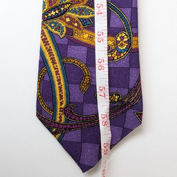 Versace Purple and Yellow Men's Tie - Picture 13 of 13